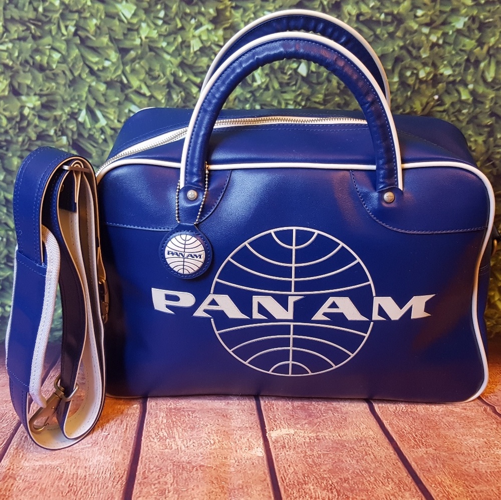🆕️PRICE🌟🌟 Pan Am Travel Bag with Shoulder Strap